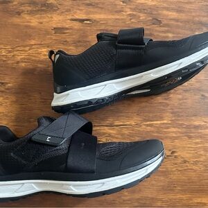 TIEM Slipstream Size 9 Women’s Indoor Cycling Shoe Cycle Bar approved - w clips
